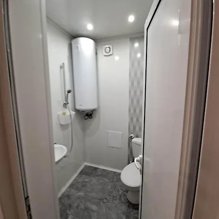 Alana Apartment