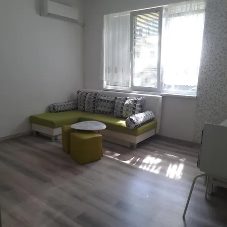 Alana Apartment